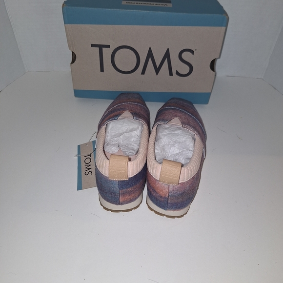 TOMS Multicolor Slip-On Shoes - Picture 3 of 5